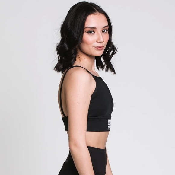 Brand new Women’s Adidas Top-Size Large - Picture 3 of 5